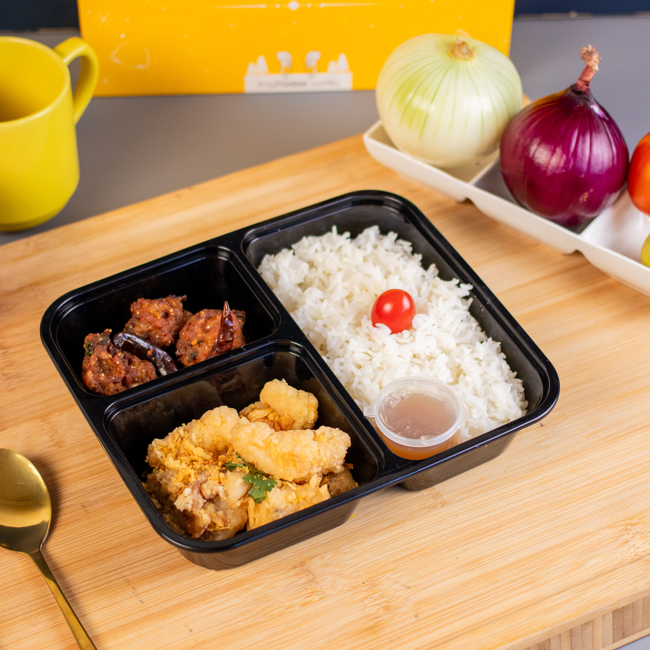 BT-ข้าวกะพงทอดซอสมะขาม(น้ำจิ้ม)+ลาบหมูทอด