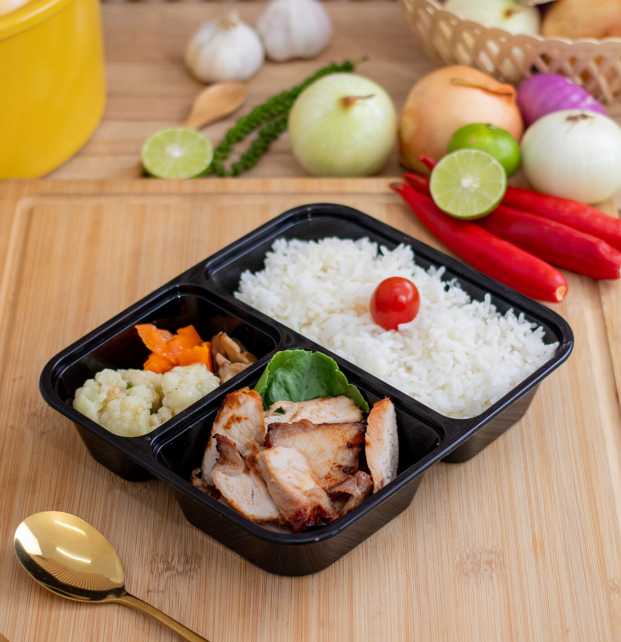 BT-ข้าวหมูอบซอสบาร์บีคิว + ดอกกะหล่ำผัดน้ำมันหอย